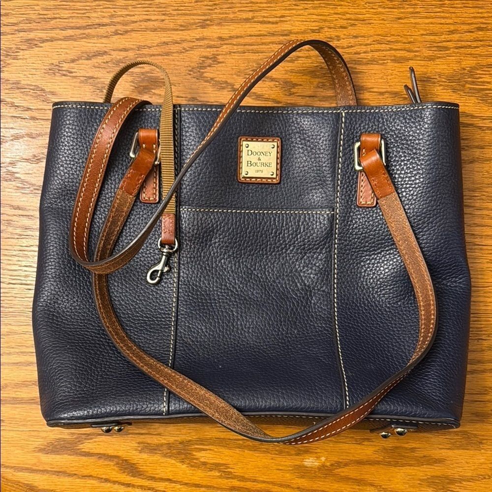 Dooney & Bourke Leather Tote